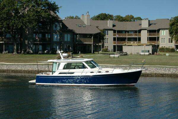Back Cove 37 Yacht For Sale
