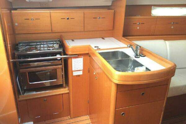 Photo of the 2006 Beneteau First 36.7