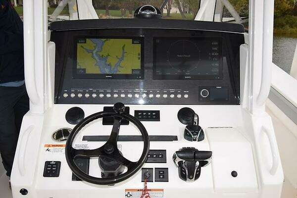 Regulator 34 Yacht For Sale