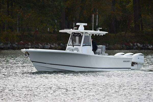 Regulator 34 Yacht For Sale