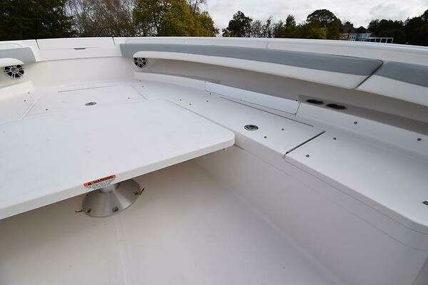 Regulator 34 Yacht For Sale