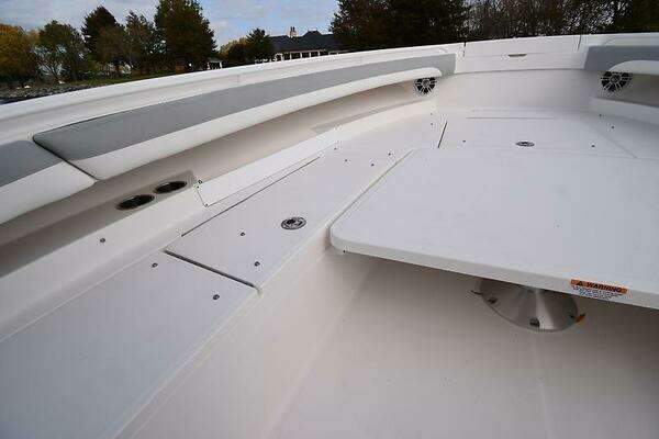 Regulator 34 Yacht For Sale