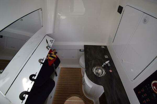 Regulator 34 Yacht For Sale