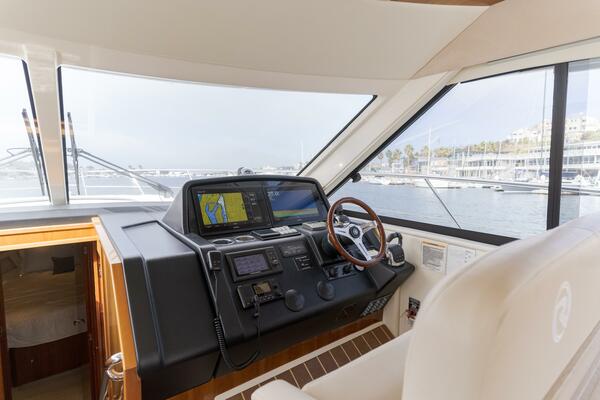 No Contingencies 44ft Riviera Yacht For Sale No Contingencies 44ft Riviera Yacht For Sale