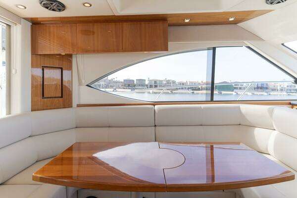 Riviera 44 Sport Yacht Yacht For Sale