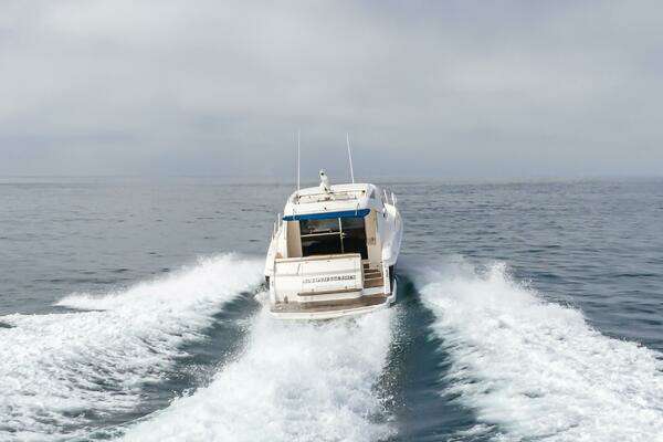 Riviera 44 Sport Yacht Yacht For Sale