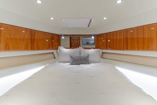 No Contingencies 44ft Riviera Yacht For Sale No Contingencies 44ft Riviera Yacht For Sale