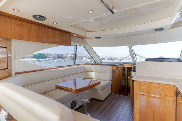 Riviera 44 Sport Yacht Yacht For Sale