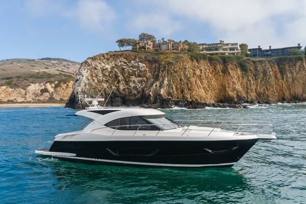 No Contingencies 44ft Riviera Yacht For Sale No Contingencies 44ft Riviera Yacht For Sale