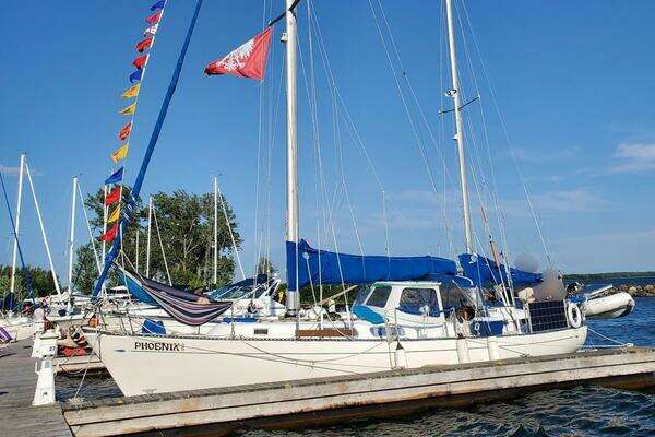 40-ft-Hughes-1979-3910-Phoenix VII-GREEN COVE SPRINGS Florida United States yacht for sale