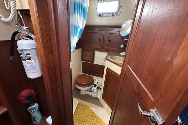 Phoenix VII 40ft Hughes Yacht For Sale