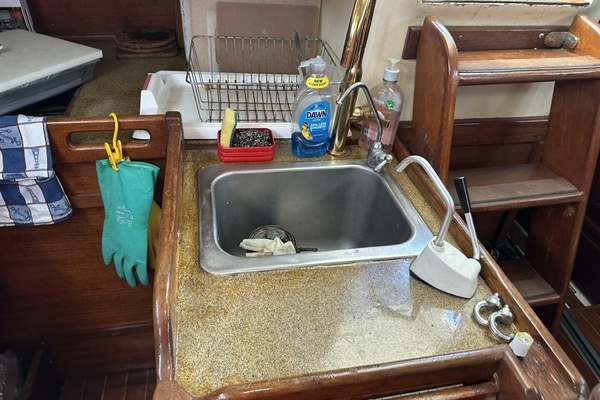 Phoenix VII 40ft Hughes Yacht For Sale