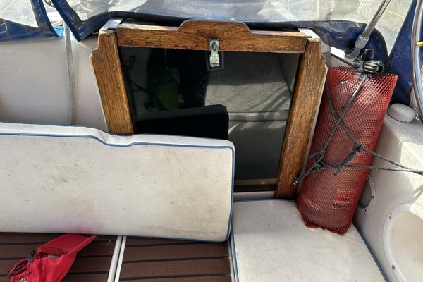 Phoenix VII 40ft Hughes Yacht For Sale