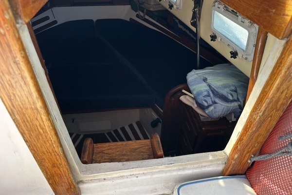 Phoenix VII 40ft Hughes Yacht For Sale
