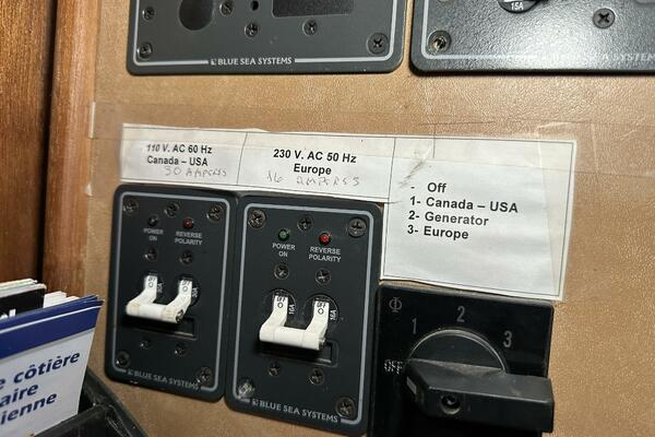 Phoenix VII 40ft Hughes Yacht For Sale