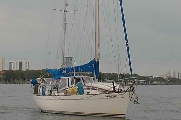 Phoenix VII 40ft Hughes Yacht For Sale