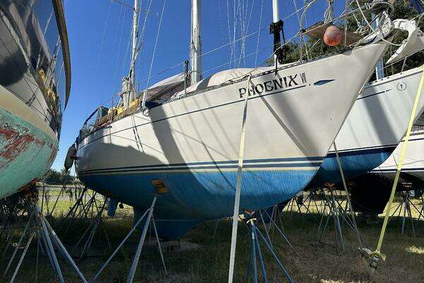 Photo of the 1979 Hughes 40 "Phoenix VII"