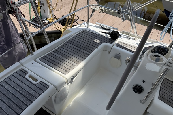 Star Chaser 43ft Beneteau Yacht For Sale