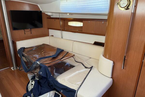 Star Chaser 43ft Beneteau Yacht For Sale