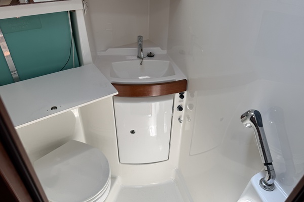 Star Chaser 43ft Beneteau Yacht For Sale