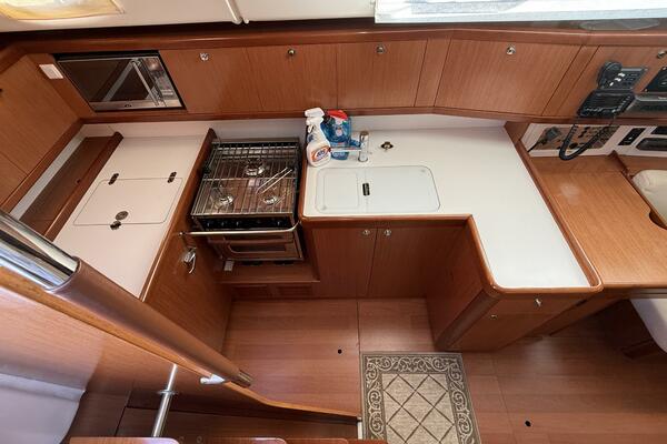 Star Chaser 43ft Beneteau Yacht For Sale