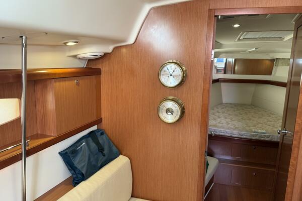 Star Chaser 43ft Beneteau Yacht For Sale