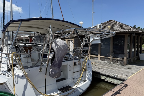 Star Chaser 43ft Beneteau Yacht For Sale