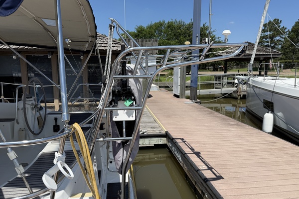 Star Chaser 43ft Beneteau Yacht For Sale