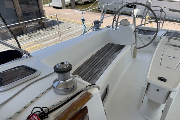 Star Chaser 43ft Beneteau Yacht For Sale