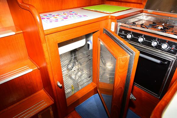 38ft Eastbay Yacht For Sale