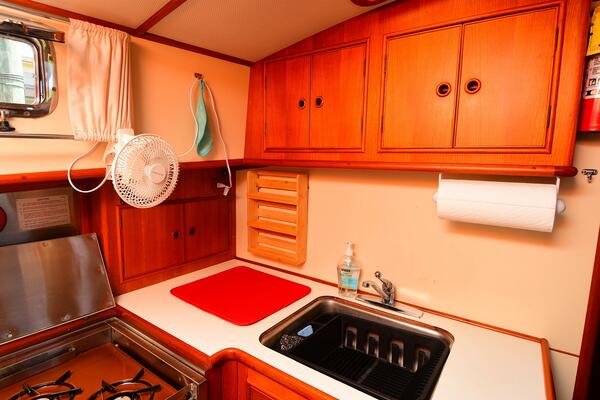 38ft Eastbay Yacht For Sale