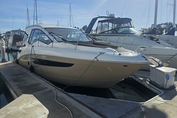Levon II 35ft Sea Ray Yacht For Sale