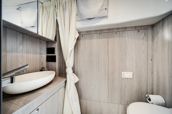 60ft Azimut Yacht For Sale