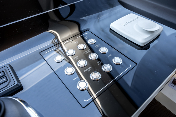 60ft Azimut Yacht For Sale