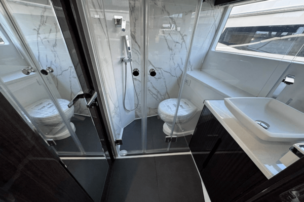 Galeon 500 FLY Yacht For Sale