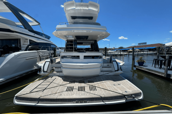 Galeon 500 FLY Yacht For Sale