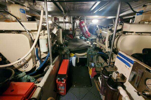 Mainship 430 Aft Cabin Yacht For Sale