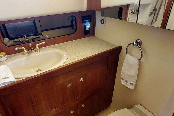 Mainship 430 Aft Cabin Yacht For Sale