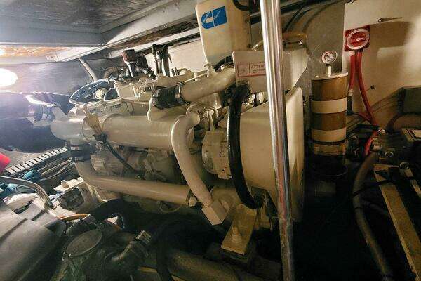 Mainship 430 Aft Cabin Yacht For Sale