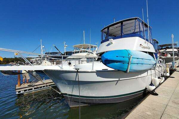 Mainship 430 Aft Cabin Yacht For Sale