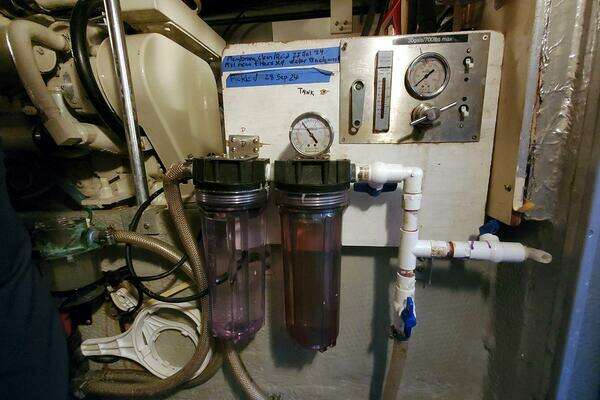 Mainship 430 Aft Cabin Yacht For Sale