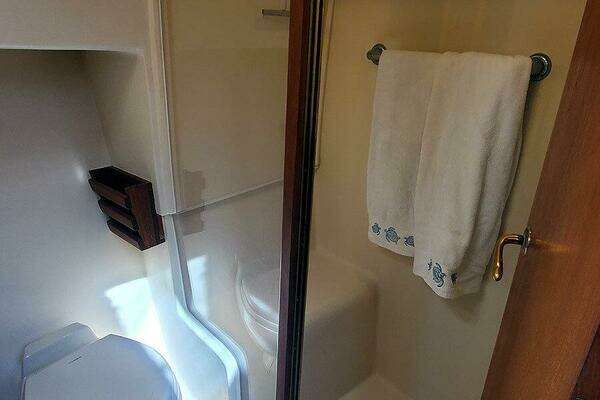 Mainship 430 Aft Cabin Yacht For Sale