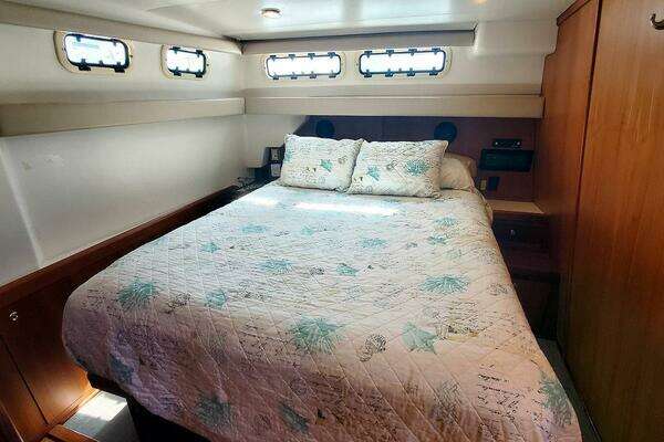 Mainship 430 Aft Cabin Yacht For Sale