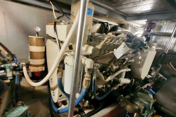 Mainship 430 Aft Cabin Yacht For Sale