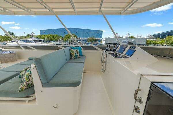 Trinity Yachts  Yacht For Sale