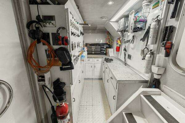 Trinity Yachts  Yacht For Sale