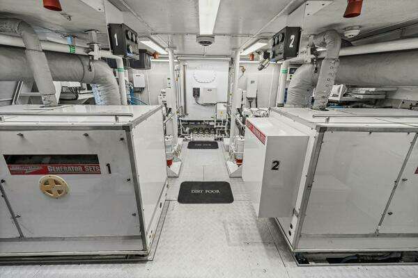 Trinity Yachts  Yacht For Sale