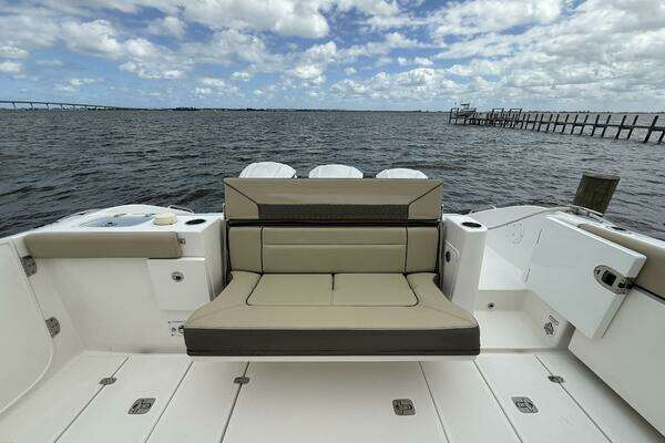Pursuit  Yacht For Sale