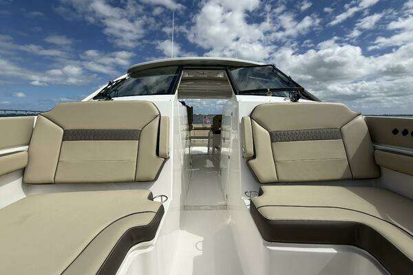 Pursuit  Yacht For Sale