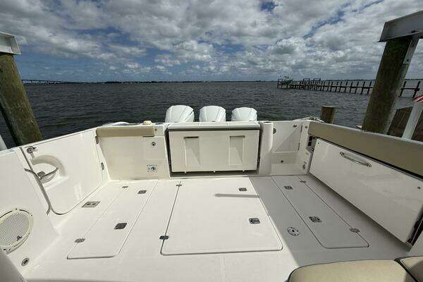 Pursuit  Yacht For Sale